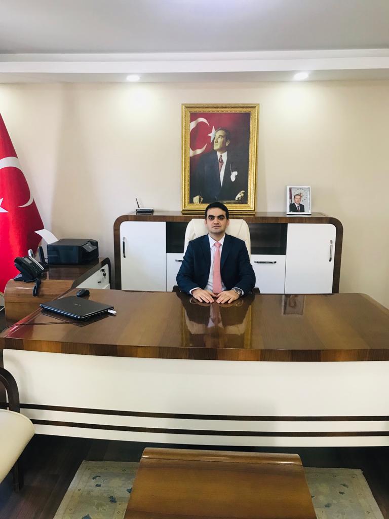  Kaymakamımız Sn. Hasan Hüseyin ALPASLAN'ın 10 Aralık Dünya İnsan Hakları Günü Mesajı (2022)